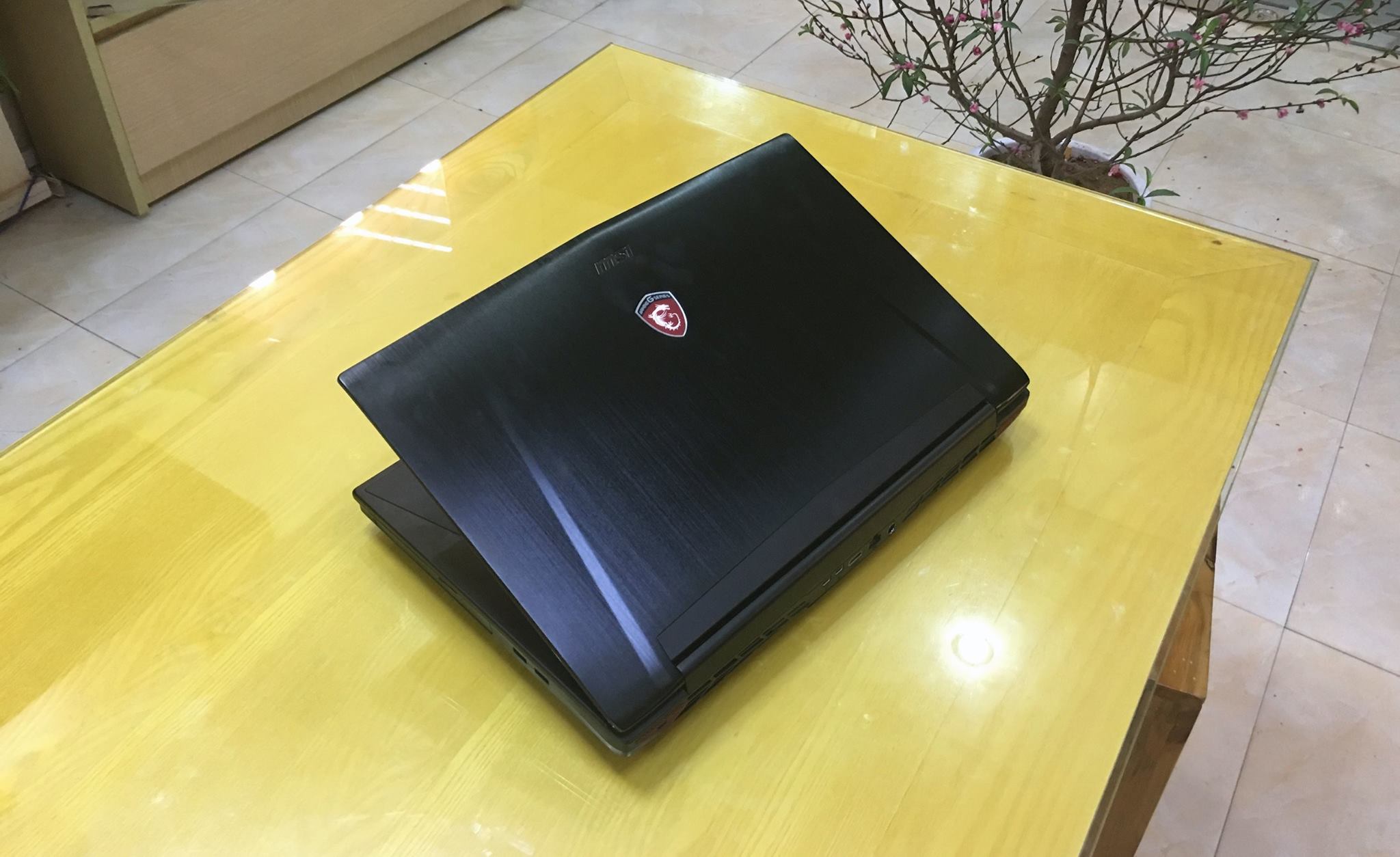 Laptop MSI GT72 2QD Dominator-00.jpg